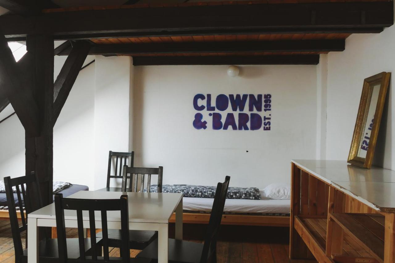 Clown And Bard Hostel Prague Luaran gambar