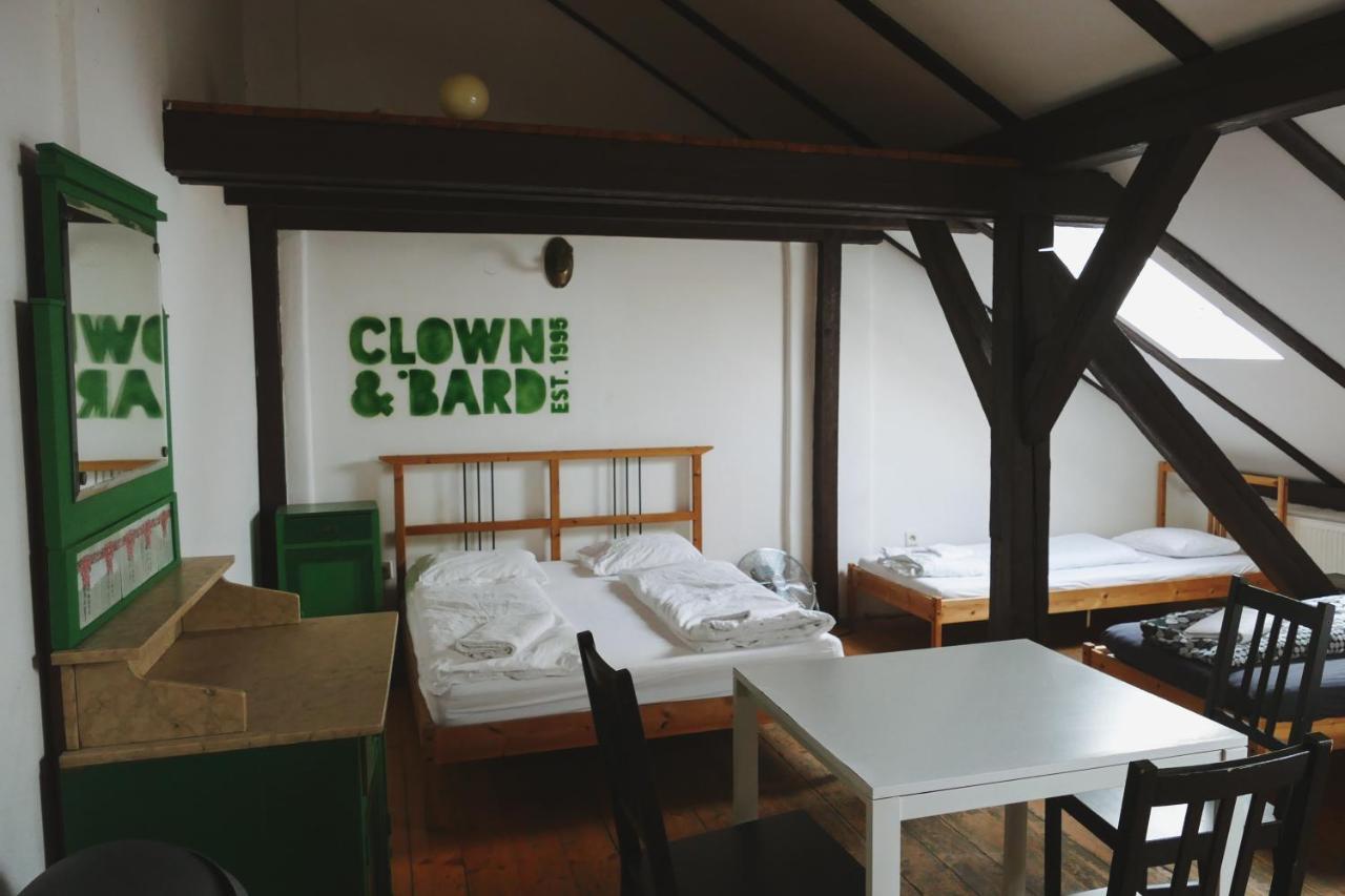 Clown And Bard Hostel Prague Luaran gambar